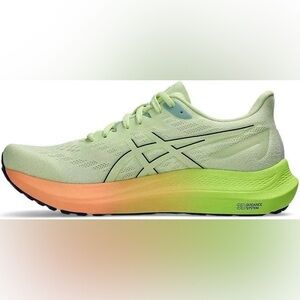 ASICS GT-2000 12 / Cool Matcha/Blue
Expanse / Women’s Size 9